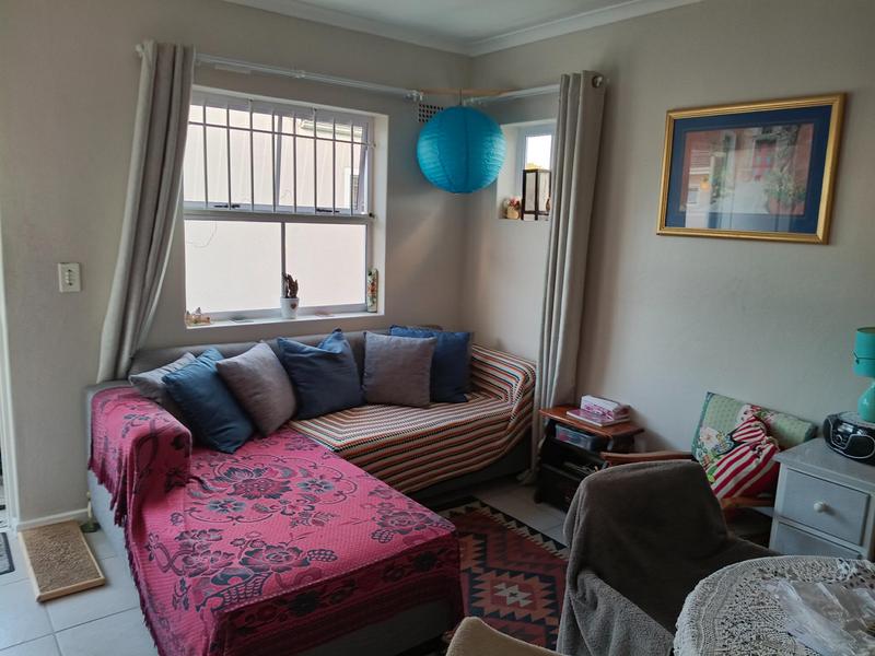 2 Bedroom Property for Sale in Pinelands Western Cape
